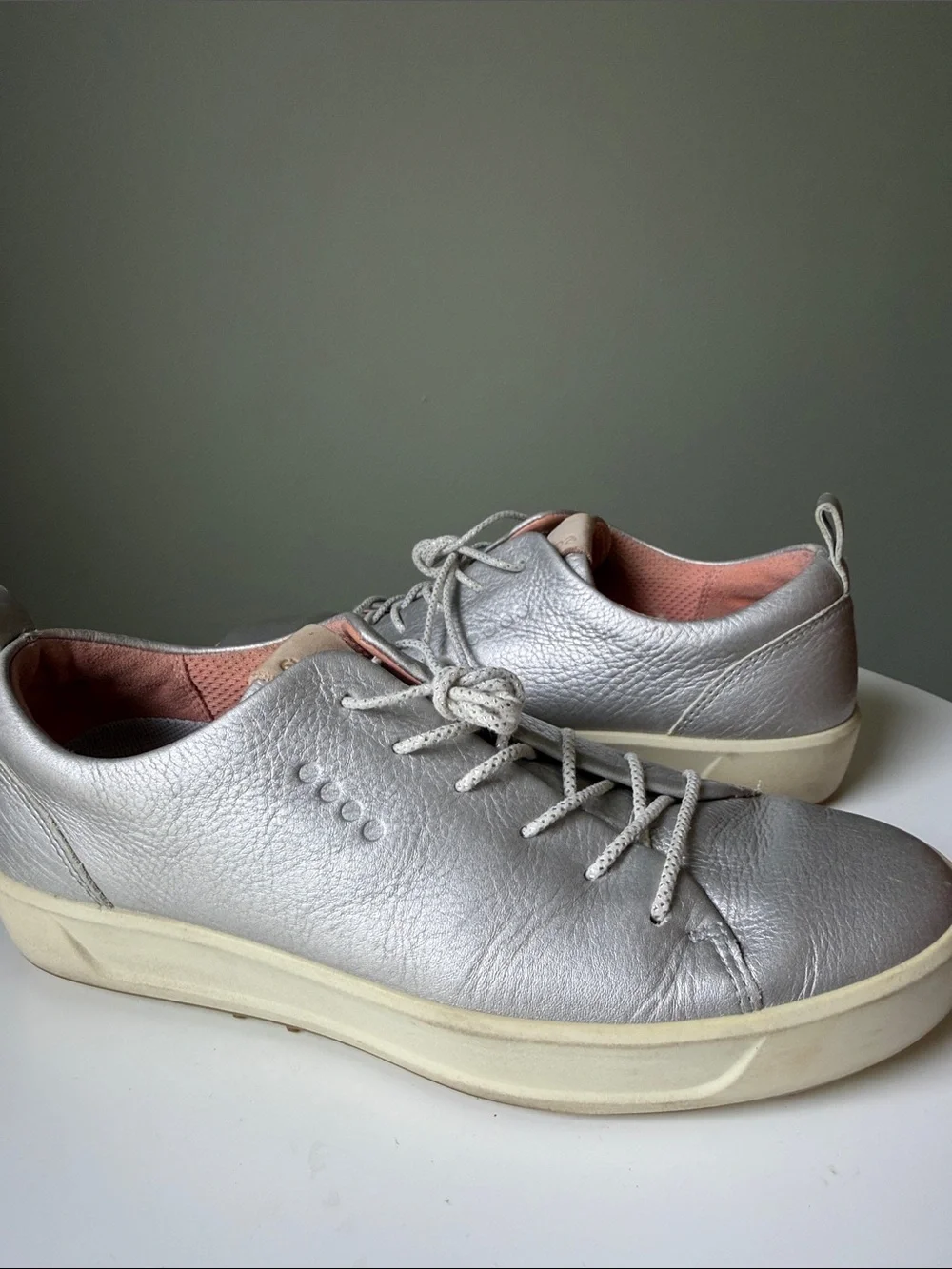 ECCO Golf Tray HYDROMAX Spikeless Golf Shoes Silver Leather Extra Width size 8